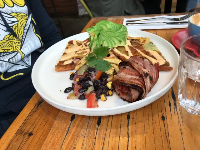 Two Birds Cafe