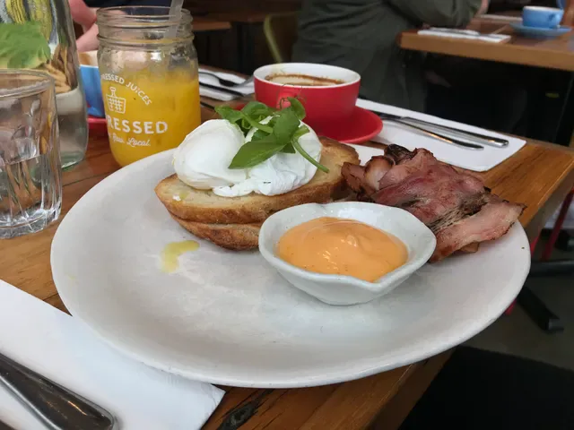 Two Birds Cafe