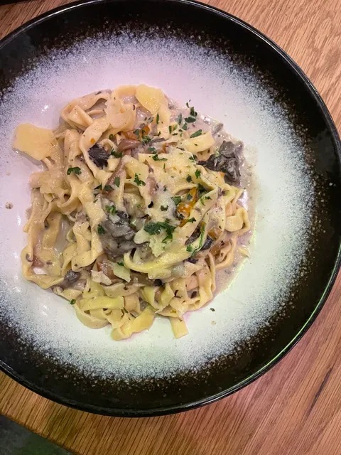 π Piccolino Woodfired Pizza & Homemade Pasta - Italian Restaurant Fitzroy North