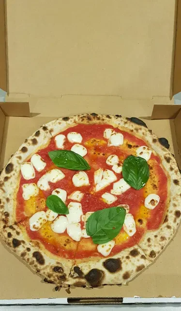 π Piccolino Woodfired Pizza & Homemade Pasta - Italian Restaurant Fitzroy North