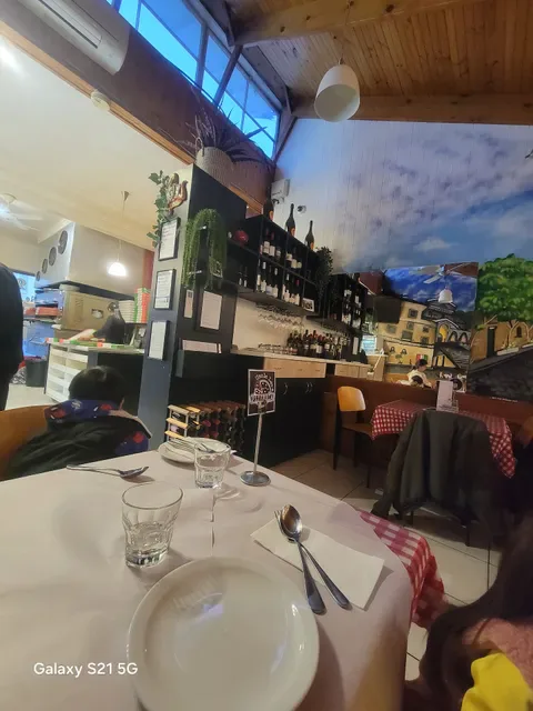 Uncle Leo's Pizzeria