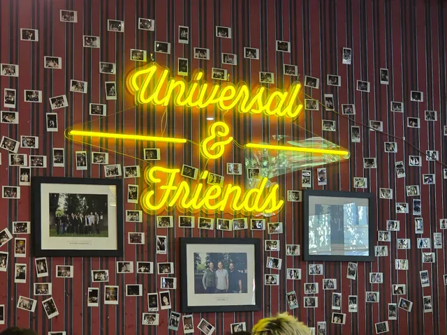 Universal Restaurant