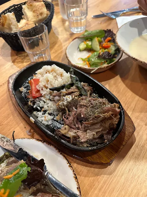 Usta Restaurant