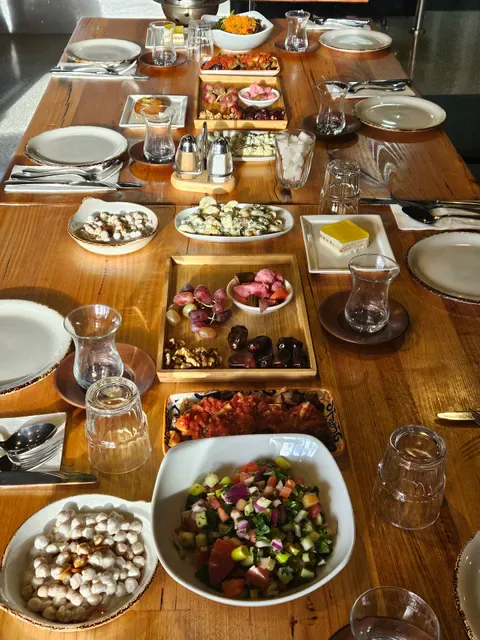 Usta Restaurant