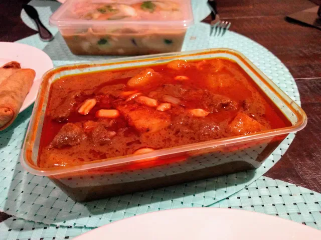Uthong Thai Restaurant