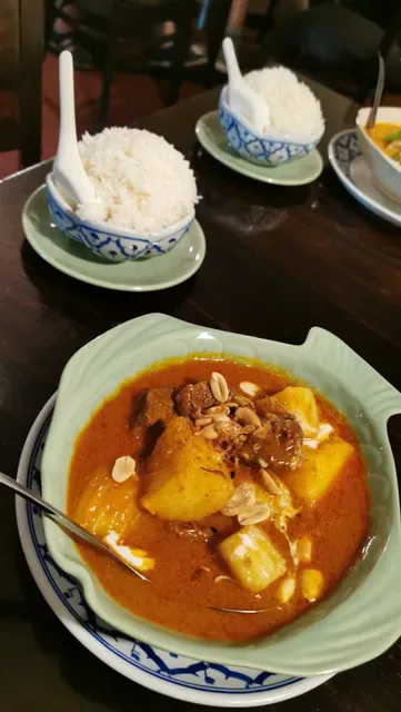 Uthong Thai Restaurant
