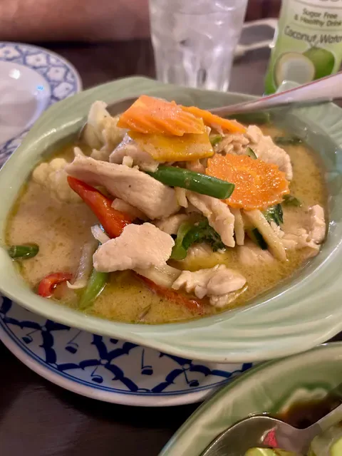 Uthong Thai Restaurant