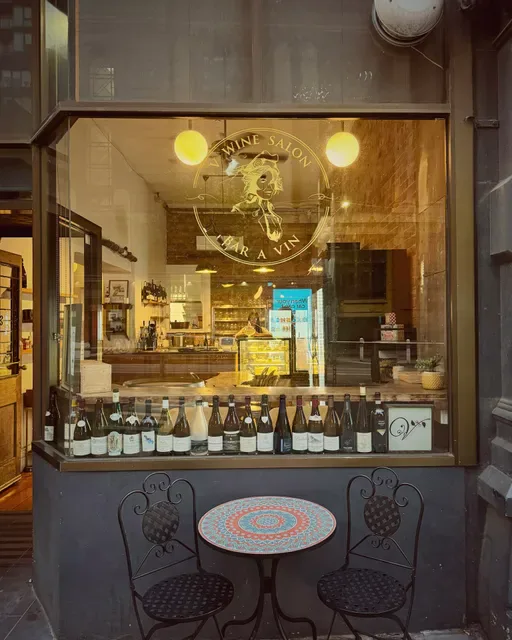 V Wine Salon
