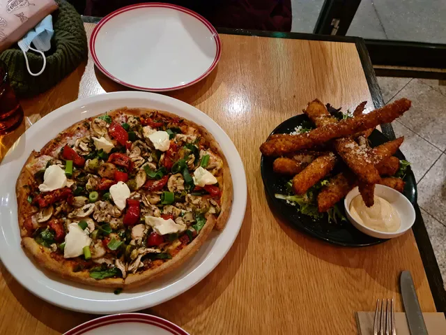 Versachis Pizza & Wine Bar South Yarra