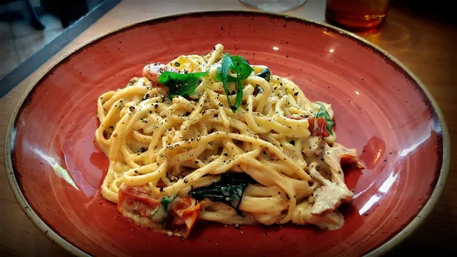 Versachis Pizza & Wine Bar South Yarra