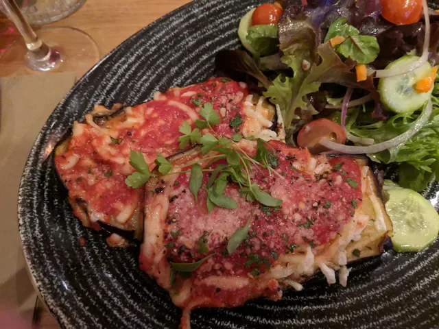 Versachis Pizza & Wine Bar South Yarra