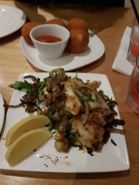 Via Fratelli woodfired pizza restaurant