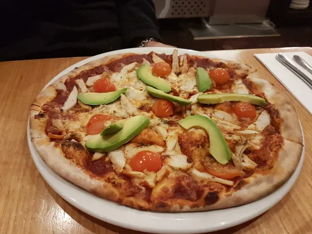 Via Fratelli woodfired pizza restaurant