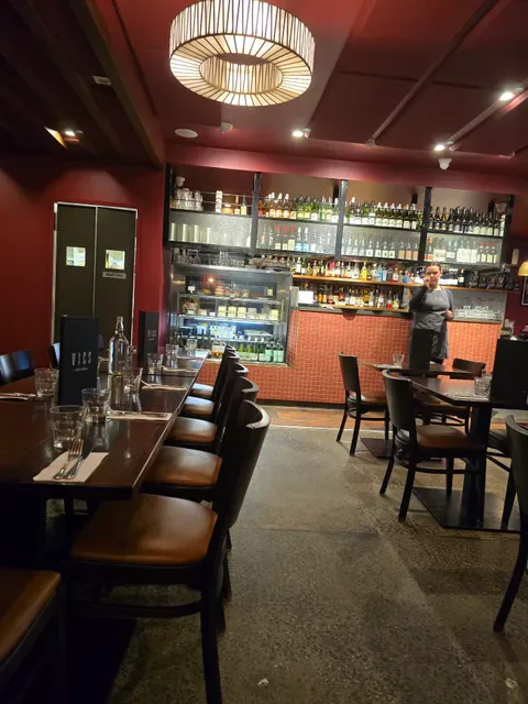 Vics Food & Wine