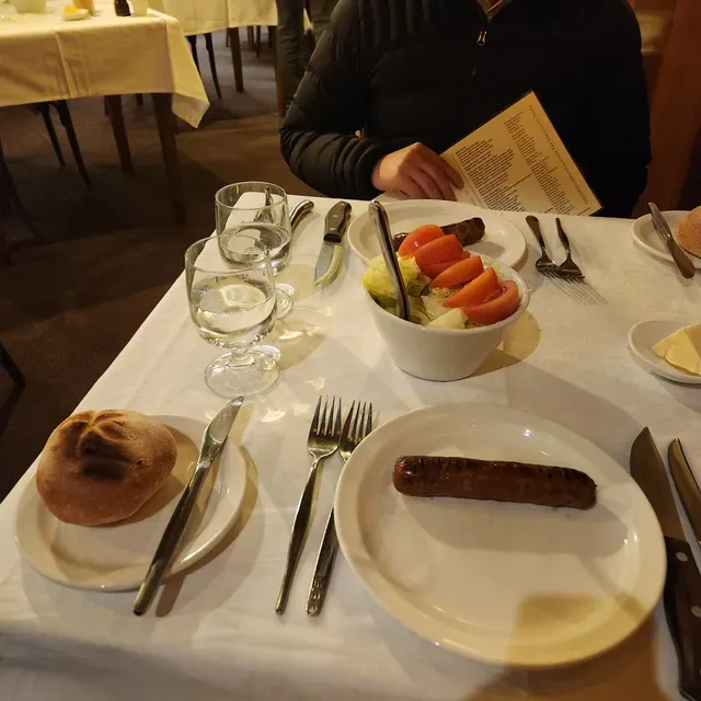 Vlado's Charcoal Grill