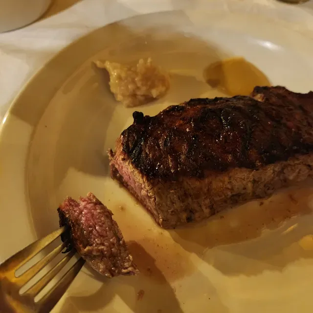 Vlado's Charcoal Grill
