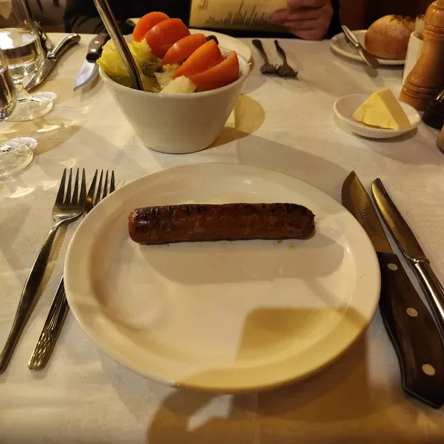 Vlado's Charcoal Grill