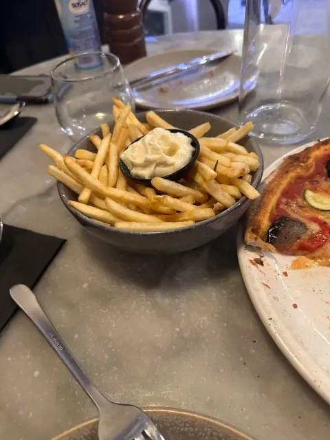 Volpino Pizzeria and Wine Bar