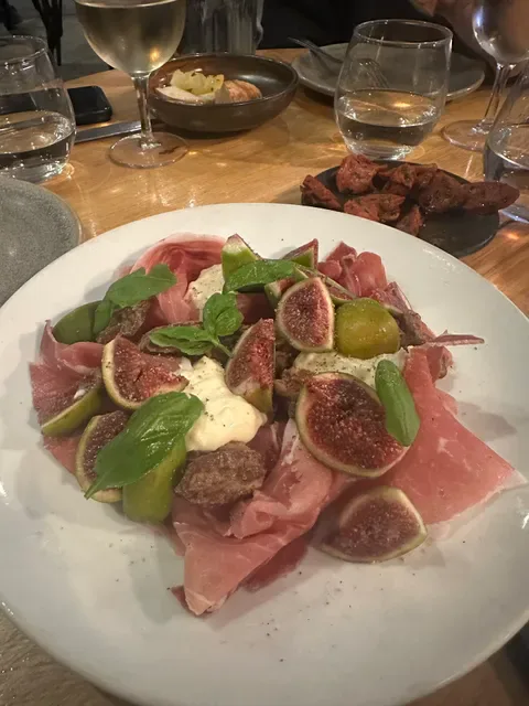 Volpino Pizzeria and Wine Bar