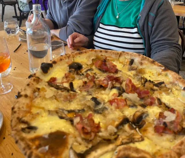 Volpino Pizzeria and Wine Bar