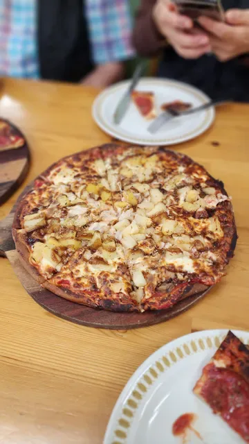 Warburton Village Pizza Cafe
