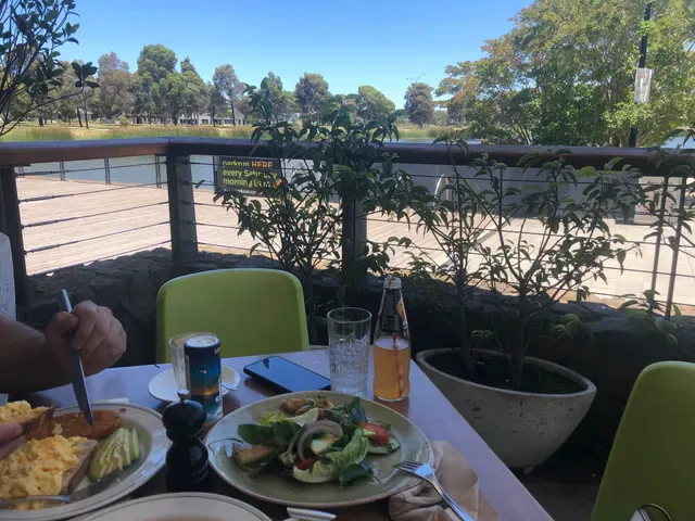 Waterside Cafe