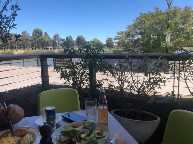 Waterside Cafe
