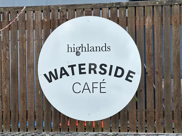 Waterside Cafe