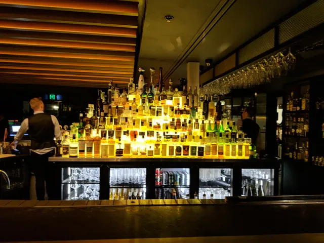 Waterslide Bar
