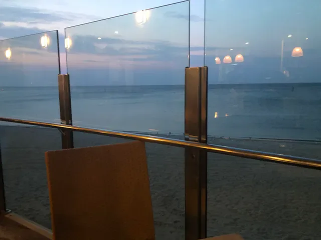 Waves on the Beach Restaurant