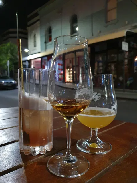 White Oaks Saloon Bar & Dining - Prahran