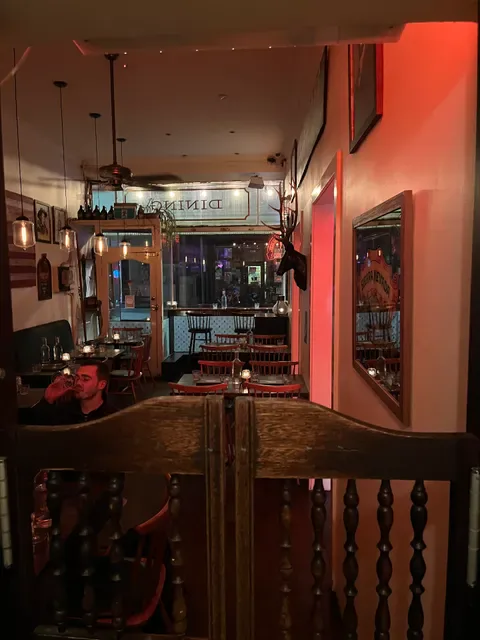 White Oaks Saloon Bar & Dining - Prahran
