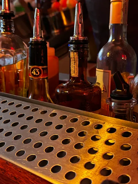 White Oaks Saloon Bar & Dining - Prahran