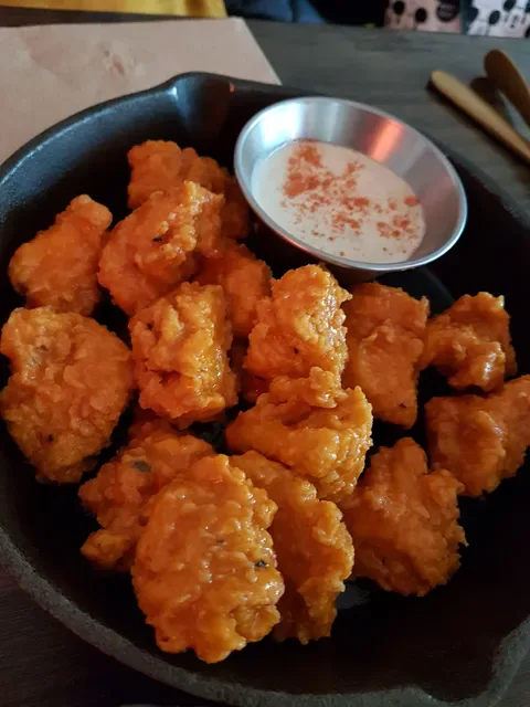 White Oaks Saloon Bar & Dining - Prahran