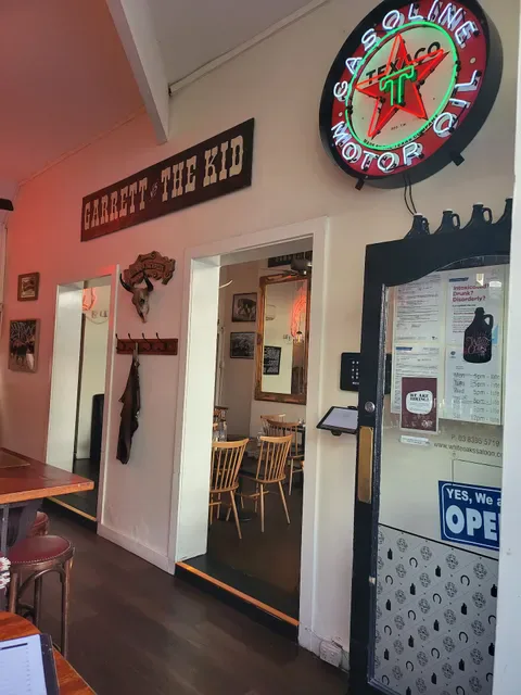 White Oaks Saloon Bar & Dining - Prahran