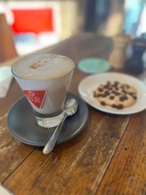 WILD WOMBAT Cafe