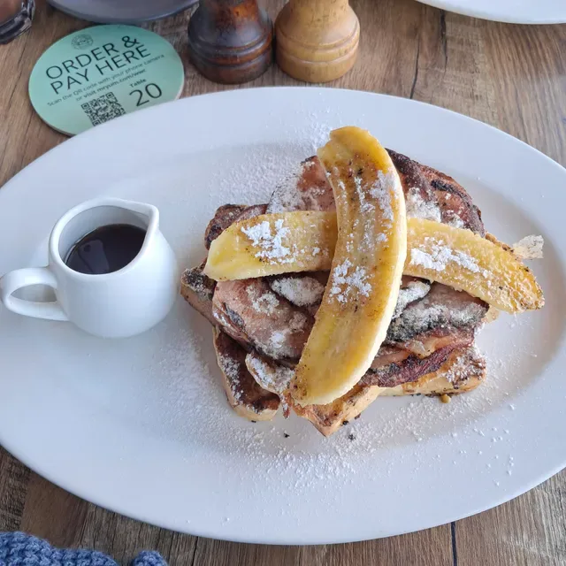 WILD WOMBAT Cafe