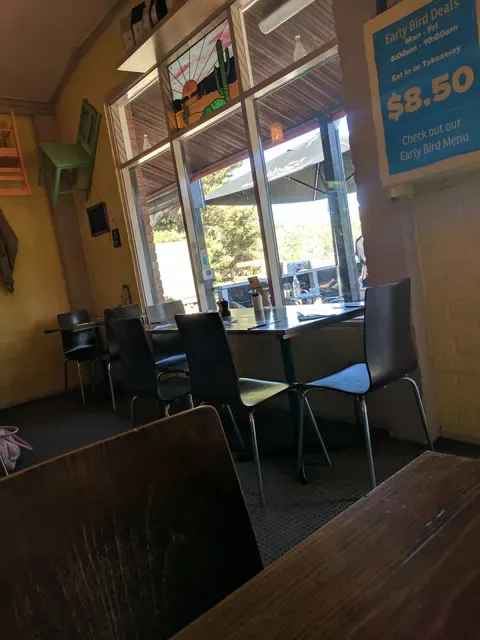 WILD WOMBAT Cafe