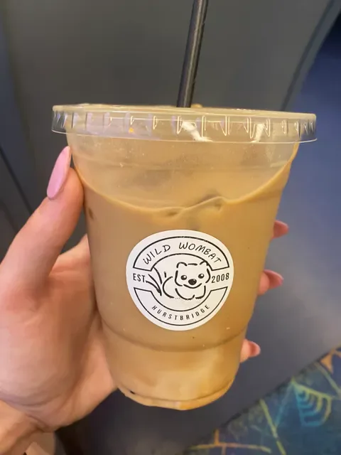 WILD WOMBAT Cafe