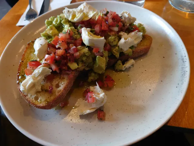 Wolf and Hound Cafe
