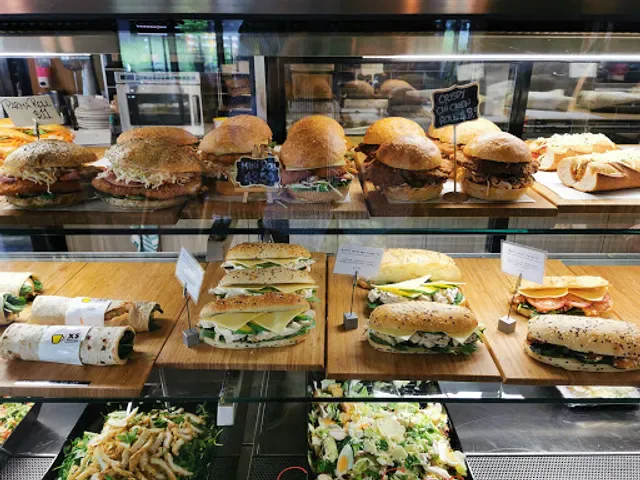 XS Roasting Kitchen