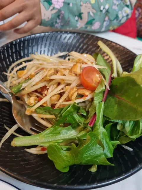 Ya Jinda Thai Restaurant
