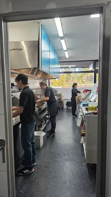 Yarra Avenue Seafood & Grill