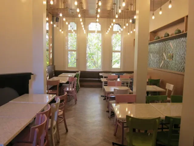 Ying Thai 2