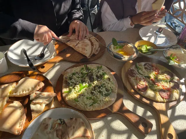 Zeit with Zaytoon