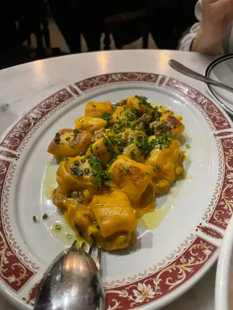 Zsa’s Bar & Bistroteca