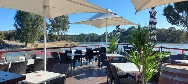 Dockside Cafe