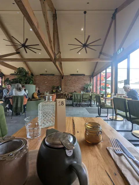 Lamezleighs Coffee House & Eatery