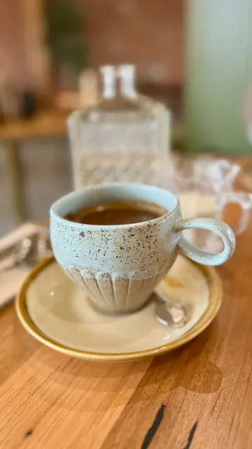 Lamezleighs Coffee House & Eatery