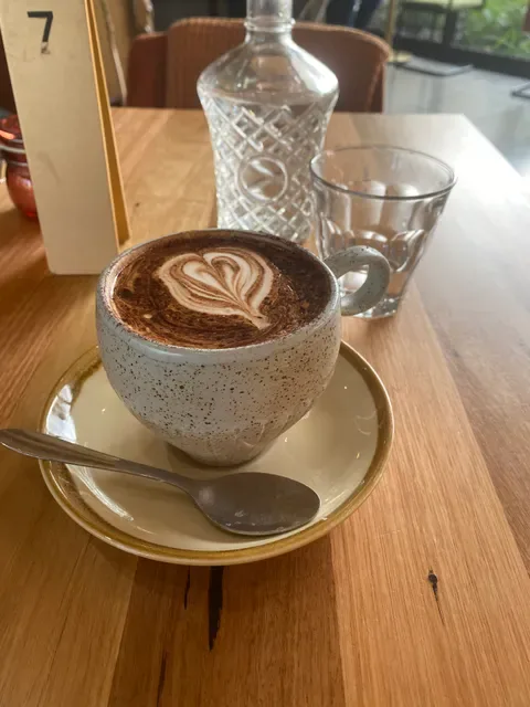 Lamezleighs Coffee House & Eatery